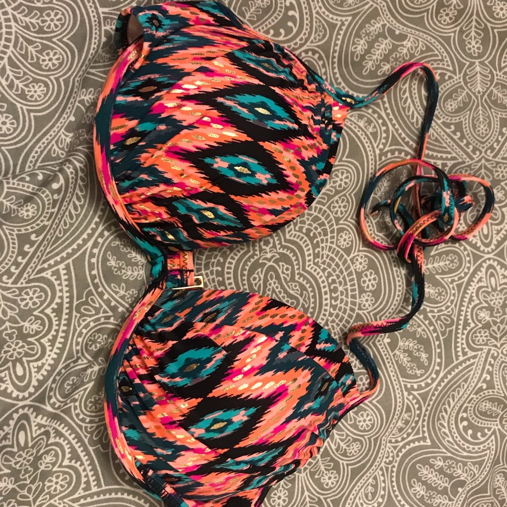 Shore bikini top.
